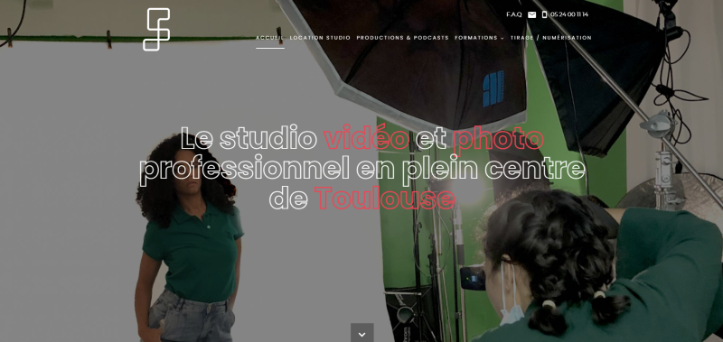 Factory 5.42 illustrant le design moderne et responsive conçu par Jalis Toulouse.